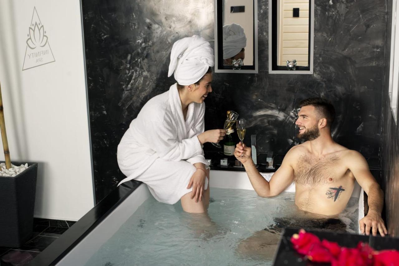 זרנג'נין Infinity Spa מראה חיצוני תמונה