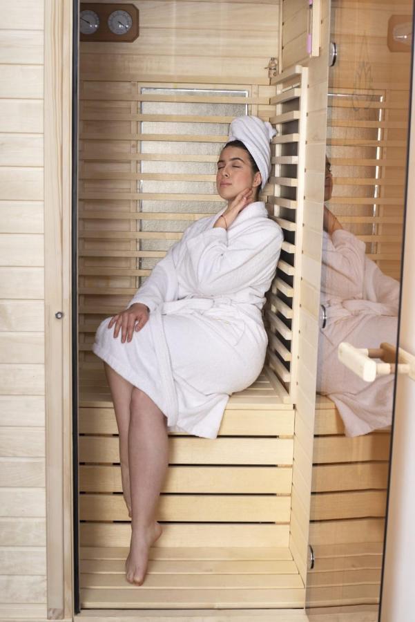 זרנג'נין Infinity Spa מראה חיצוני תמונה